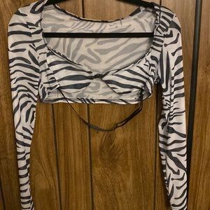 Zebra long sleeve crop top